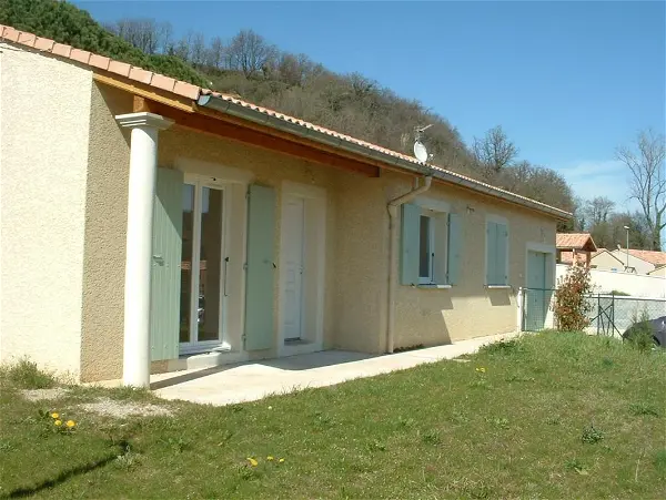 Location maison 4 pièces - 87.74m² à Saint-donat-sur-l'herbasse (26260)
