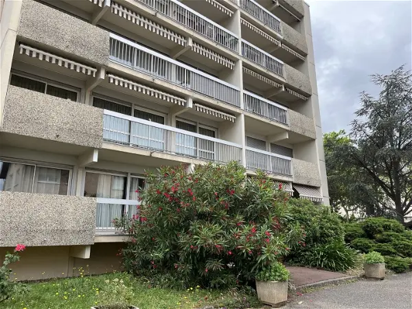 Location appartement 4 pièces - 91m² à Lyon 8e arrondissement (69008)
