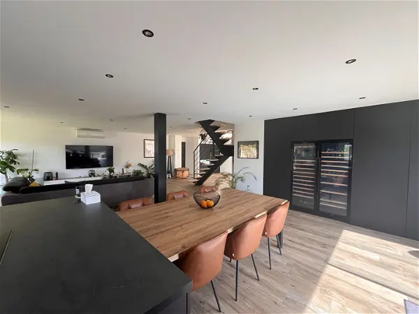 Achat maison 6 pièces - 215m² à Neuville de poitou (86170)