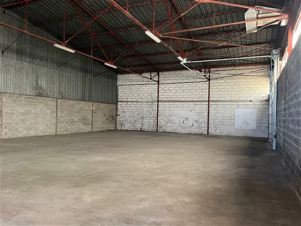 Local commercial à louer - THISE