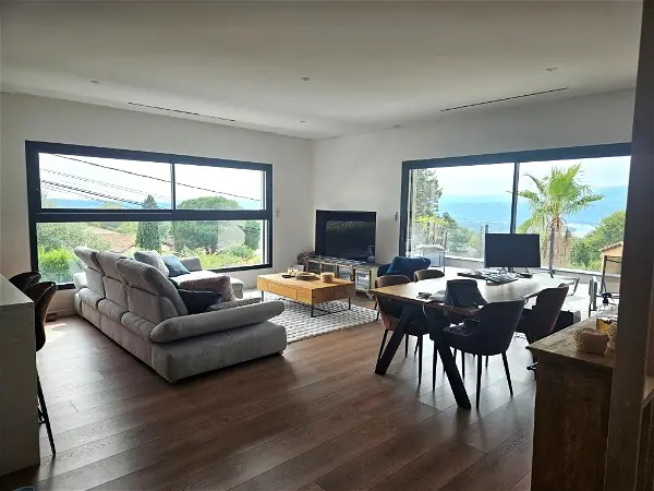 Maison à louer - Saint-Clair-du-Rhône, 5 pièces