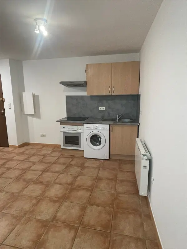 Location appartement 2 pièces - 34.56m² à Tavernes (83670)