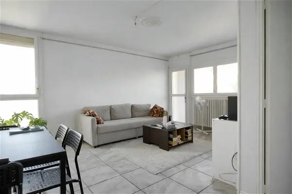Appartement à louer - SALON DE PROVENCE, 3 pièces