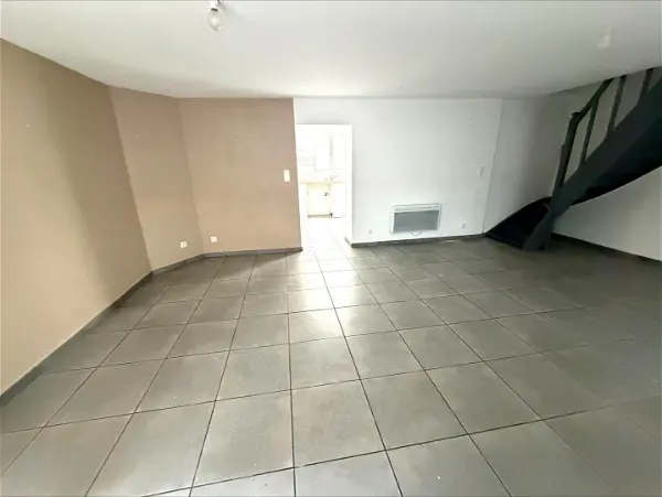 Location maison 4 pièces - 66m² à Guînes (62340)