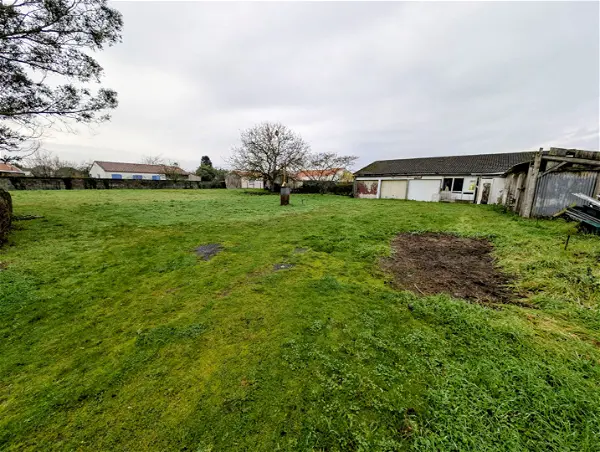 Terrain à vendre - COMMEQUIERS - 1700 m²