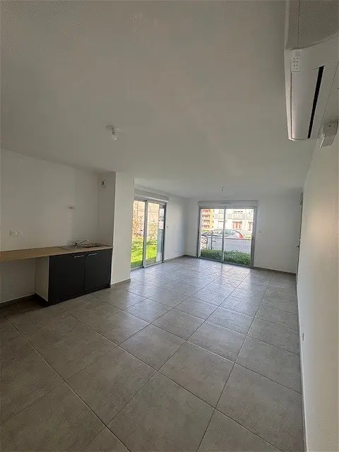 Appartement à louer - SAINT - ETIENNE, 3 pièces