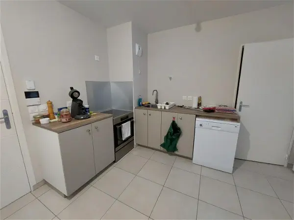 Appartement à louer - Vénissieux, 2 pièces