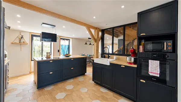 Maison à vendre - VOUILLE, 8 pièces