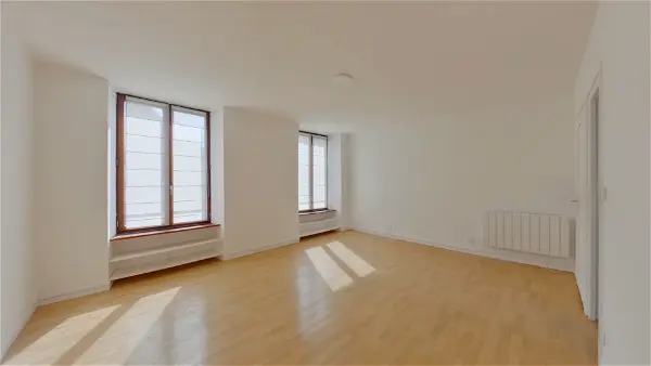 Location appartement 2 pièces - 75.05m² à La roche posay (86270)