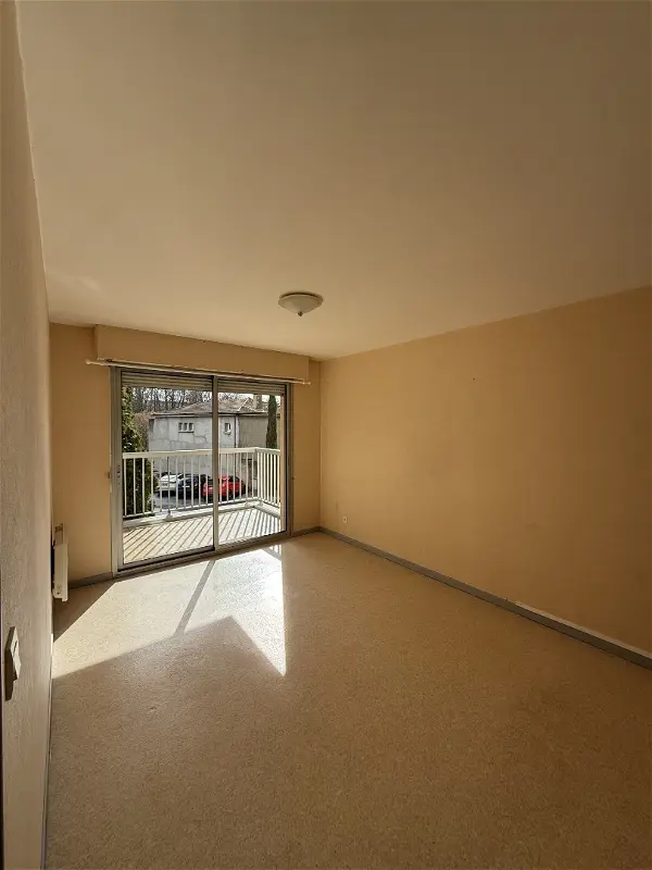 Appartement à louer - ISSOIRE, 1 pièce