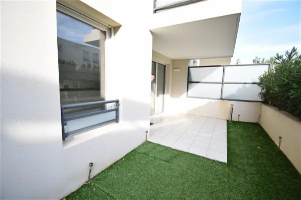 Appartement à louer - BANDOL, 3 pièces