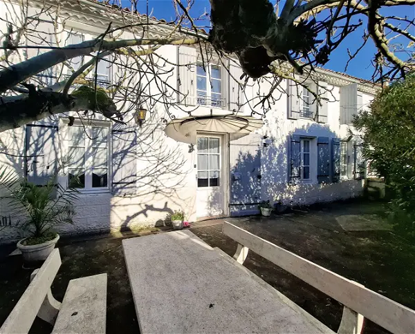 Maison à vendre - VARAIZE, 5 pièces
