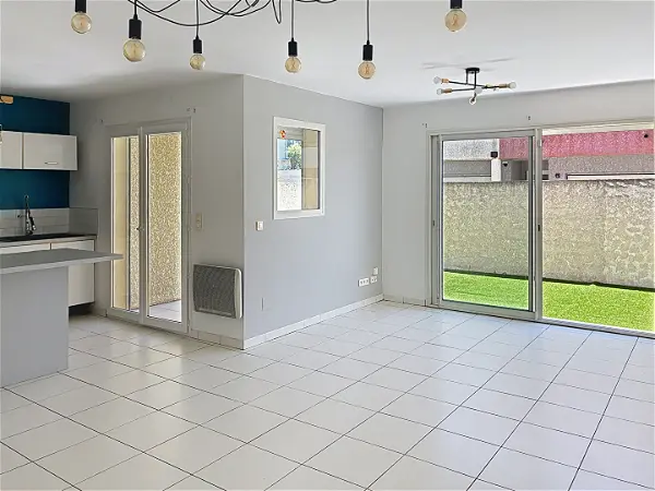 Maison à louer - SAINT NAZAIRE, 5 pièces