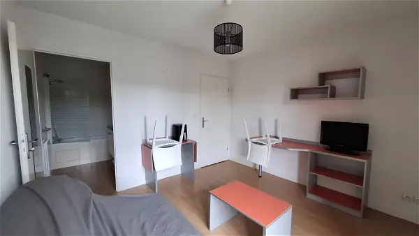 Appartement à louer - NIORT, 1 pièce