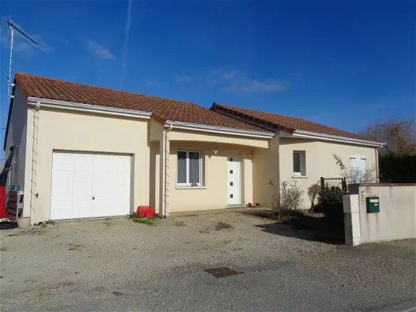 Maison à louer - BONNEUIL MATOURS, 4 pièces