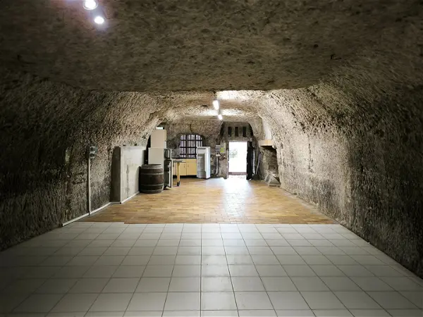 Stationnement à vendre - MONTLOUIS SUR LOIRE - 68 m²