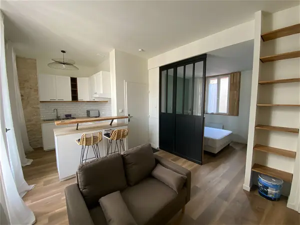 Location appartement 1 pièce - 29.92m² à Rochefort (17300)