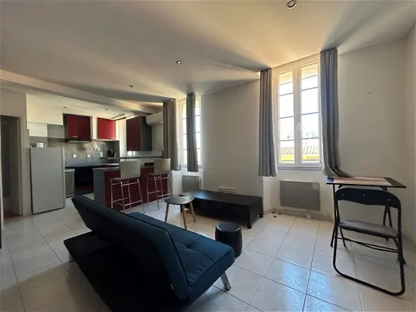 Appartement à louer - LA SEYNE SUR MER, 1 pièce