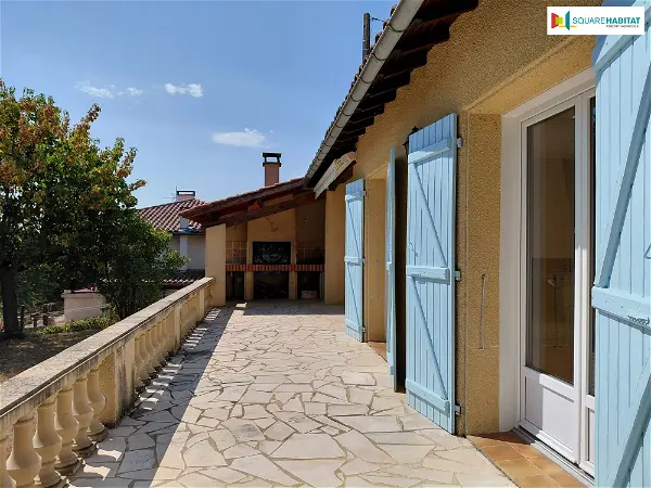 Location appartement 3 pièces - 110m² à Gimont (32200)
