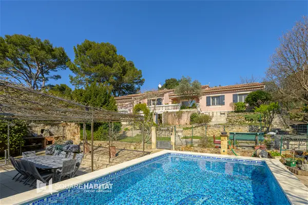 Achat maison 8 pièces - 169m² à Rochegude (26790)