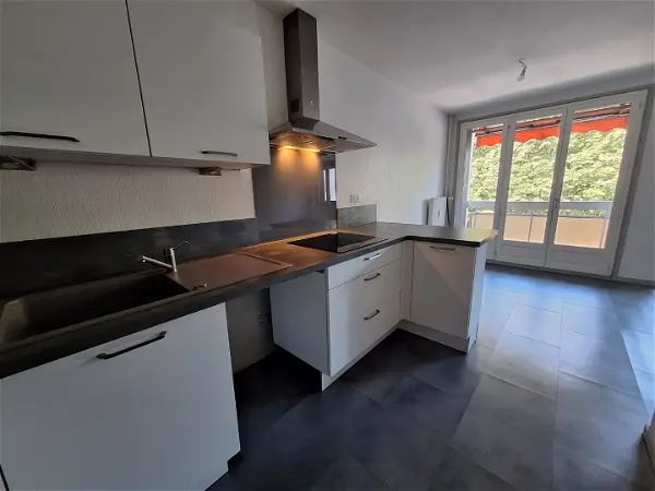 Appartement à louer - CHAMALIERES, 3 pièces