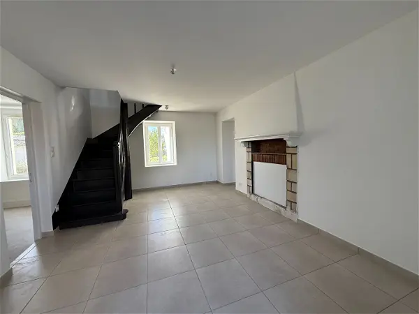 Maison à vendre - LE POIRE SUR VIE, 7 pièces