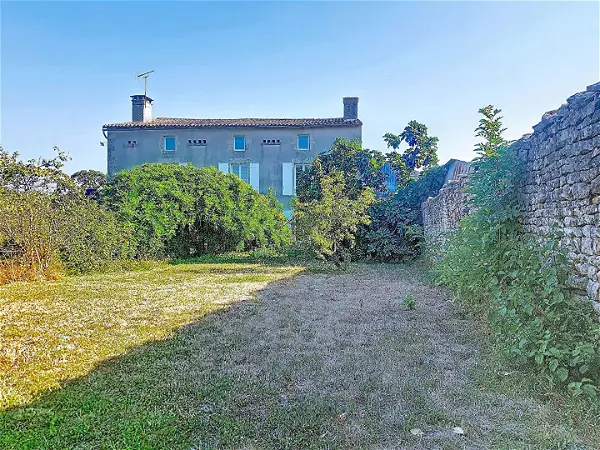 Maison à vendre - LA CRECHE, 6 pièces