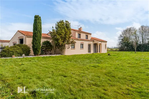 Maison à vendre - SAINT DENIS LA CHEVASSE, 5 pièces