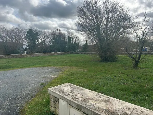 Terrain à vendre - ECHIRE - 586 m²