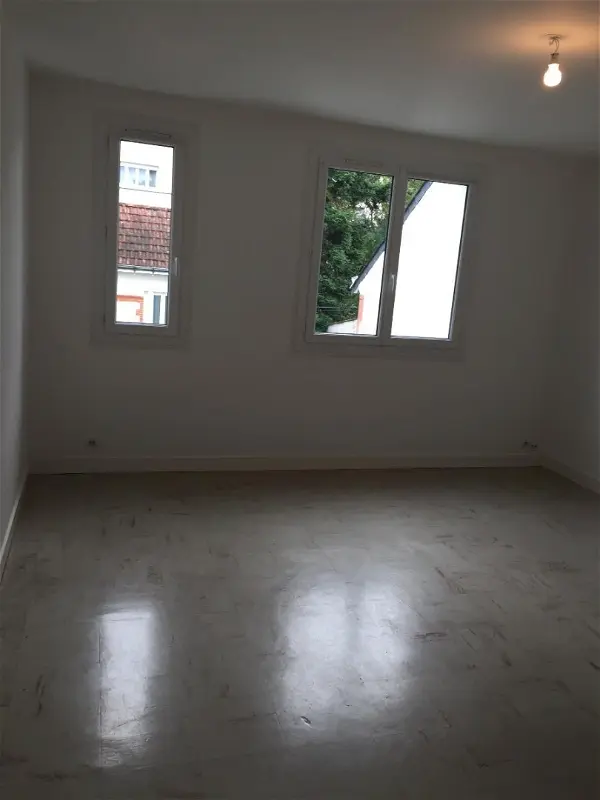 Location appartement 2 pièces - 47.99m² à Tours (37000)