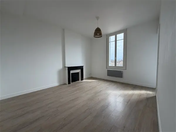 Appartement à louer - BORDEAUX, 2 pièces