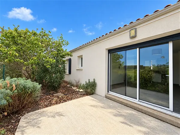 Maison à vendre - SURGERES, 3 pièces