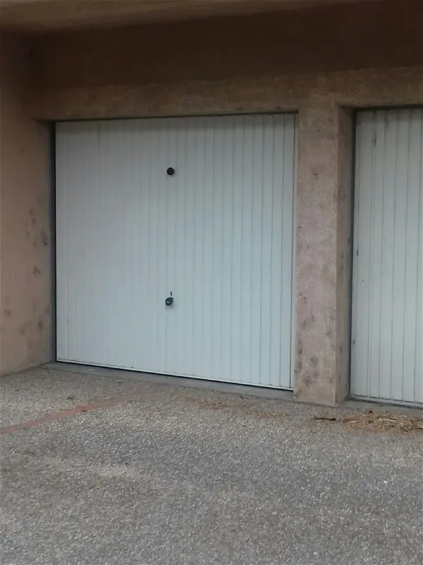 Location stationnement - 18m² à Saint-lys (31470)
