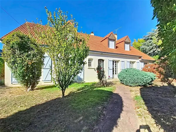 Maison à vendre - ENTRAMMES, 8 pièces