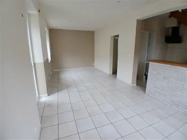 Location maison 3 pièces - 69.7m² à Saint georges buttavent (53100)