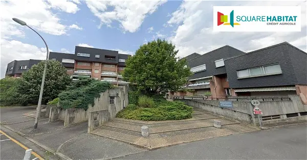 Stationnement à louer - TARBES - 25 m²