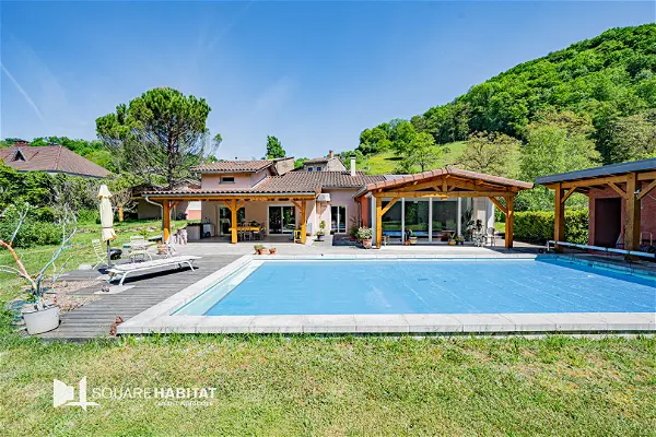 Achat maison 6 pièces - 190m² à Jujurieux (01640)