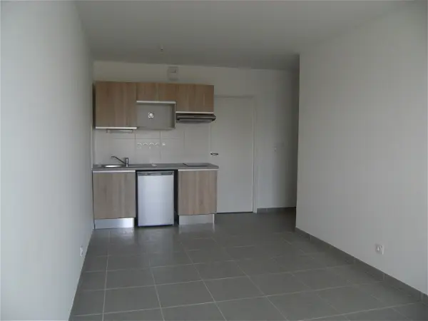 Appartement à louer - ST SEBASTIEN SUR LOIRE, 2 pièces