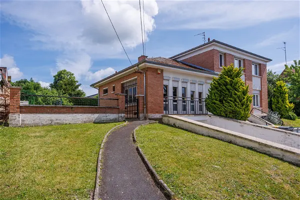 Maison à vendre - ENGLEFONTAINE, 9 pièces