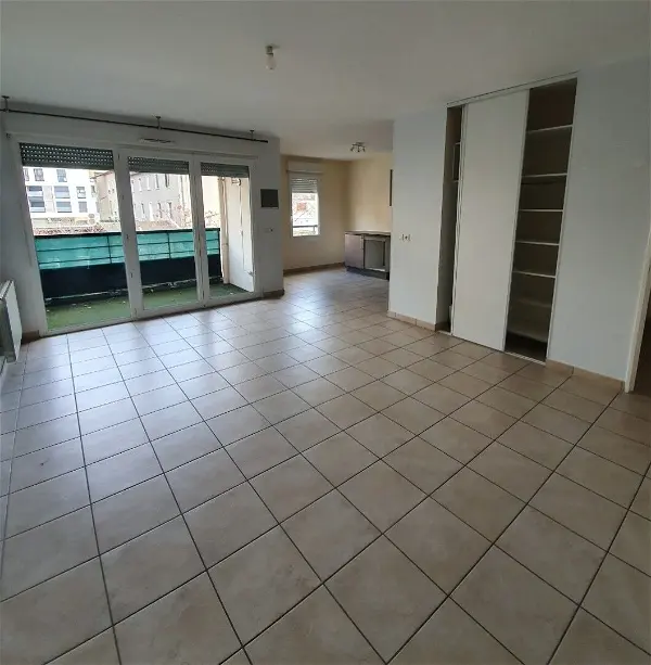 Location appartement 3 pièces - 69m² à Meyzieu (69330)