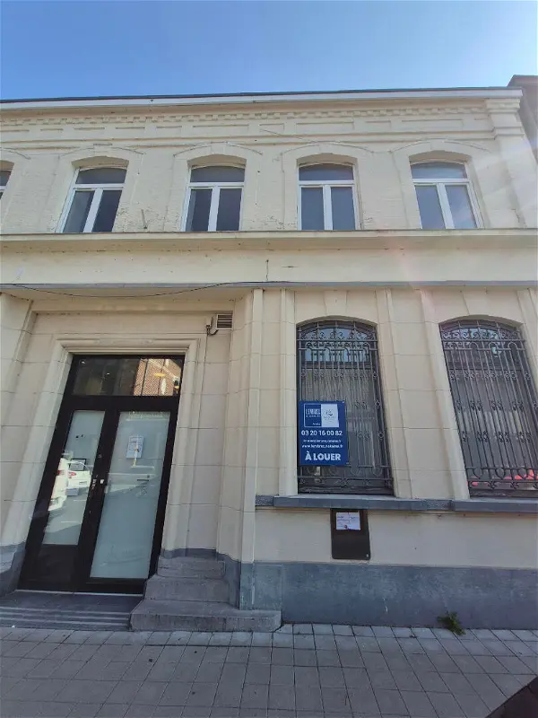 Local commercial à louer - SECLIN, 1 pièce