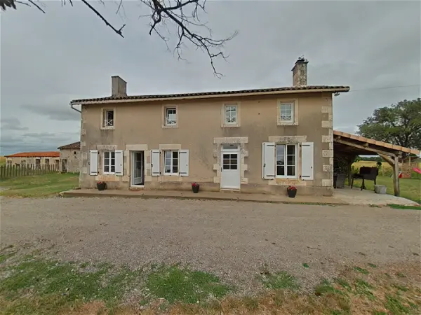 Maison à louer - LEIGNES S/FONTAINE, 4 pièces