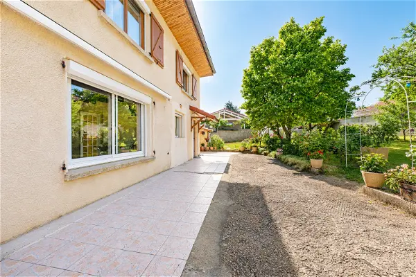 Achat maison 5 pièces - 150.97m² à Beaufort (38270)