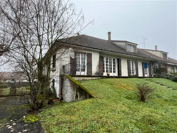 Achat maison 7 pièces - 215.6m² à Pougues les eaux (58320)