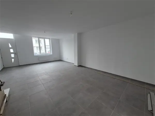 Maison à louer - Saint-Amand-les-Eaux, 4 pièces