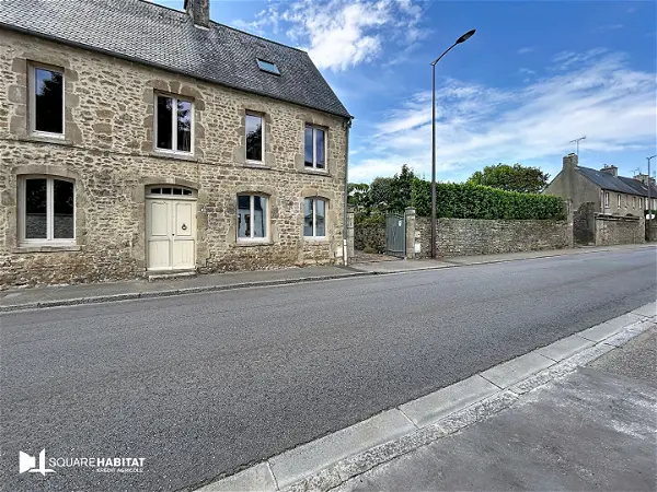 Maison à vendre - VALOGNES, 7 pièces