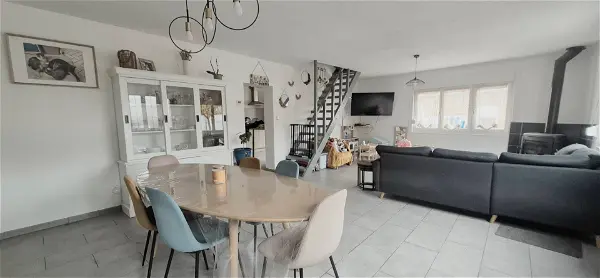 Achat maison 6 pièces - 136m² à Frasnoy (59530)