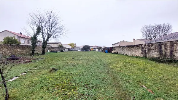 Terrain à vendre - NIORT - 1700 m²