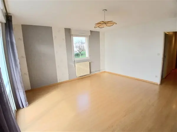 Location appartement 3 pièces - 64.9m² à Laval (53000)