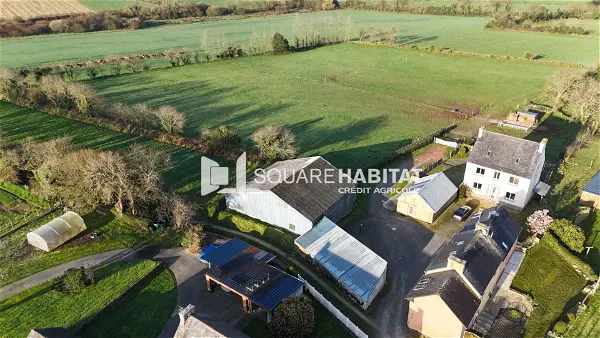 Maison à vendre - SAINT THONAN, 10 pièces
